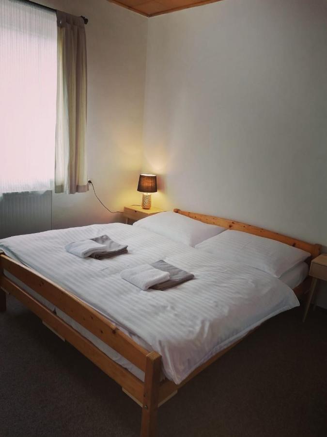Hotel Bouda Morava Dolni Dvur Esterno foto